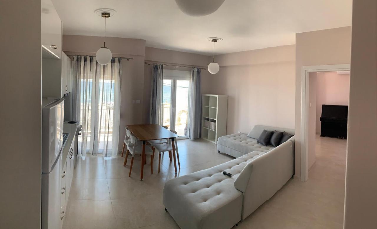 Villa "Breeze" Front To The Sea - Hakidiki Flogita Exterior foto