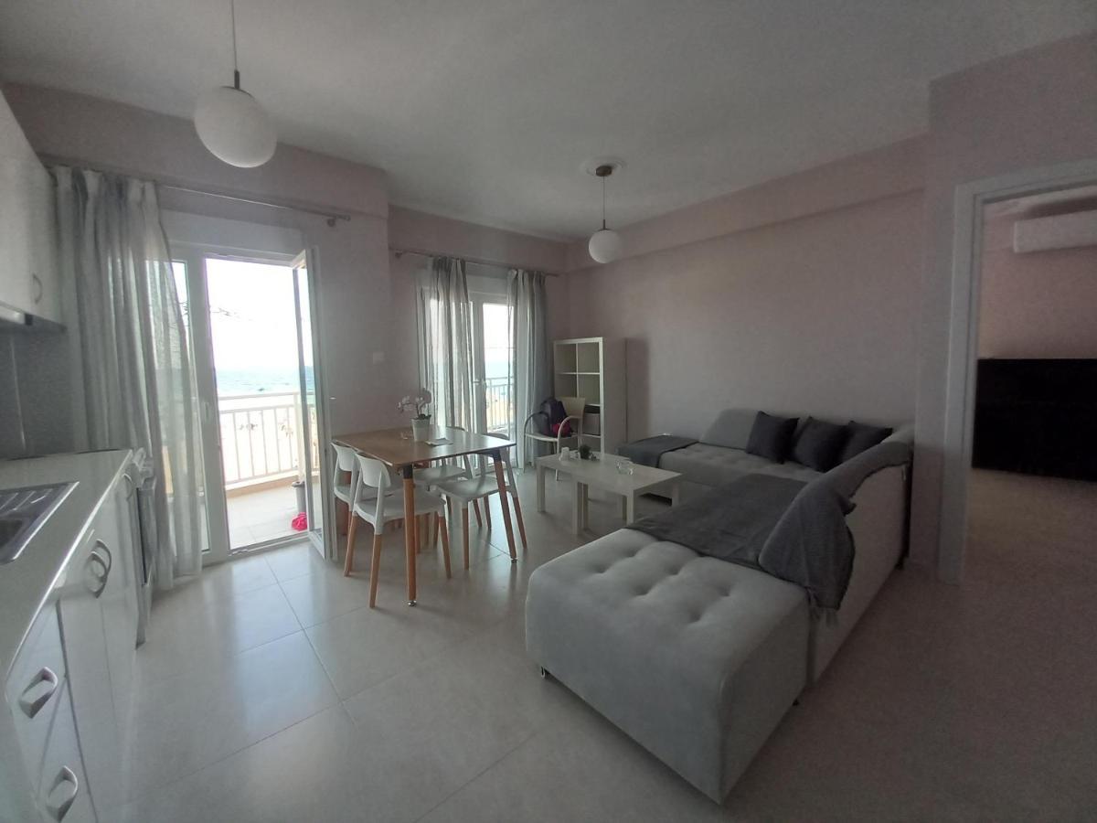 Villa "Breeze" Front To The Sea - Hakidiki Flogita Exterior foto